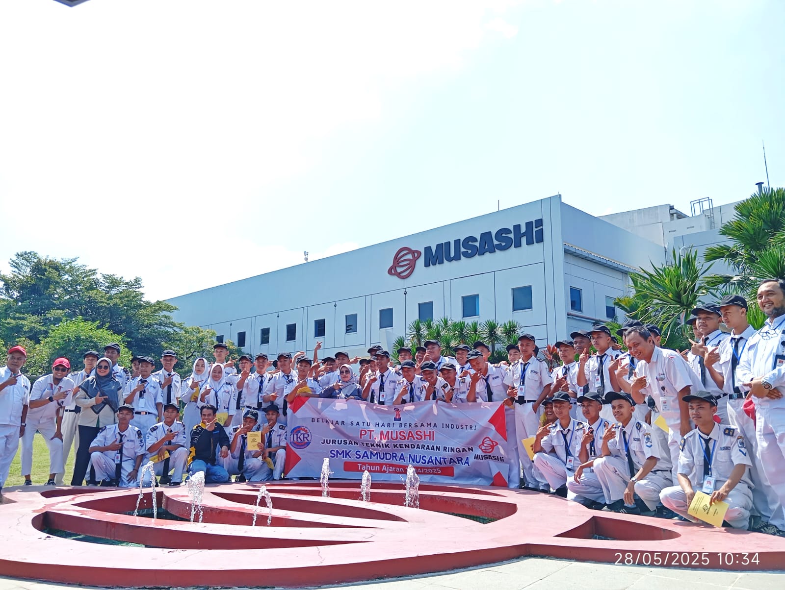 Kunjungan Industri TKR, Langkah Nyata SMK Samudra Nusantara Menuju Link and Match
