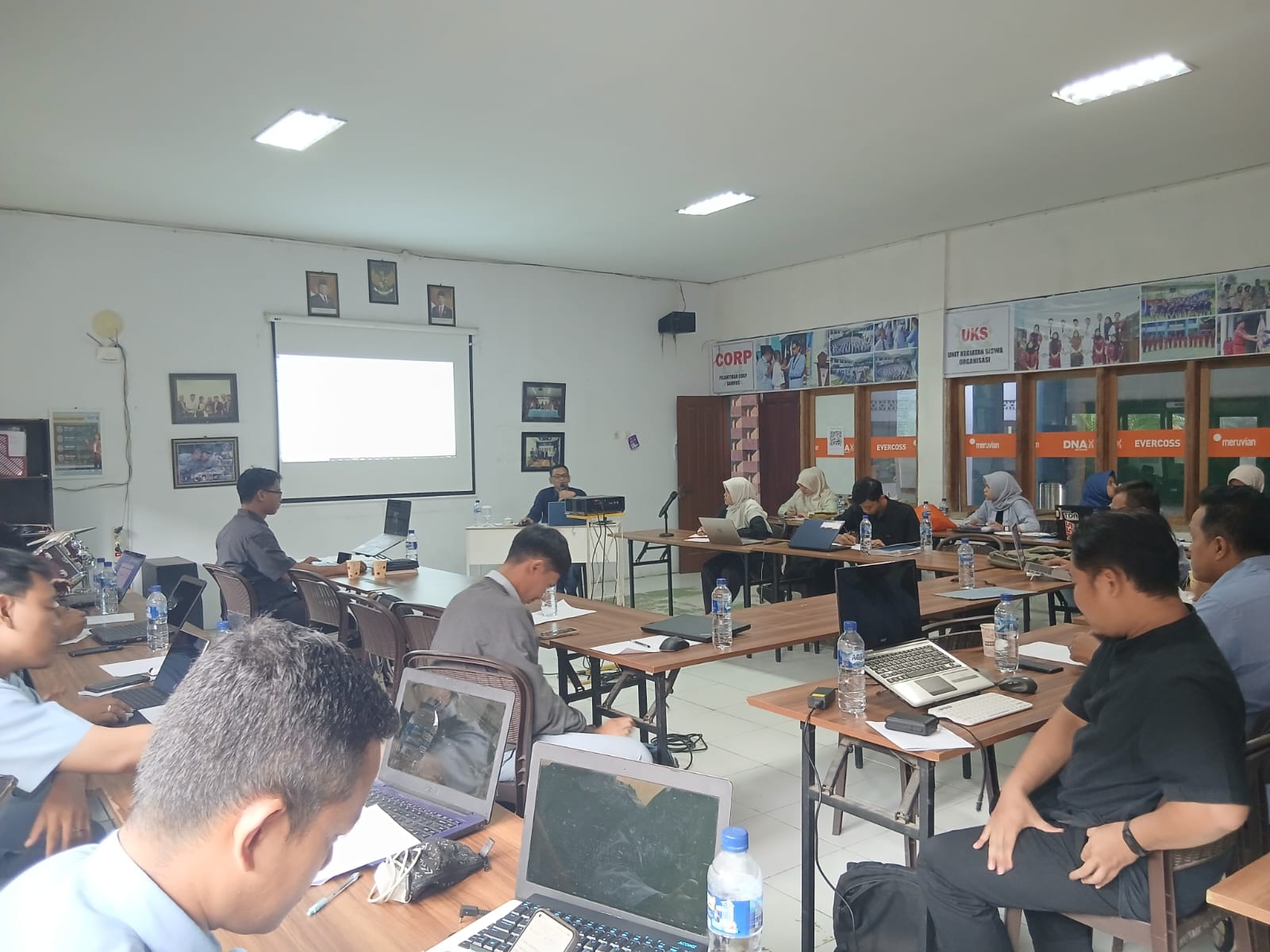 Teknik Otomotif Hebat! Workshop Penyusunan Rencana Kegiatan Semester Genap Digelar di SMK Samudra Nusantara